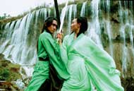 Tony Leung et Maggie Cheung dans Hero